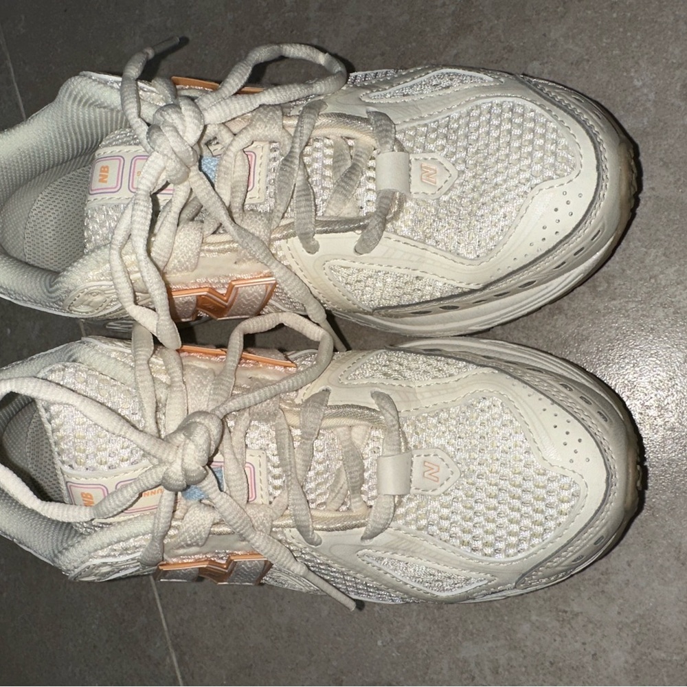 New Balance 1906 - Women's
Color: Multi/Beige
Size: 05.5
